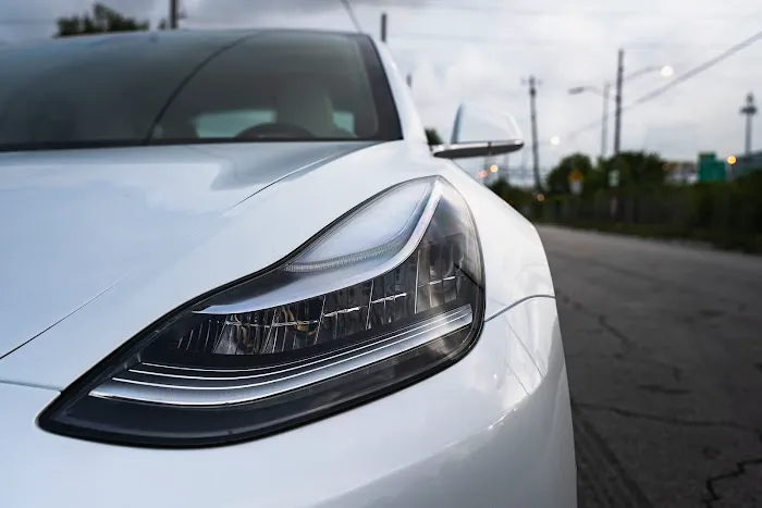 Tesla Rental - Centaur Picture 9
