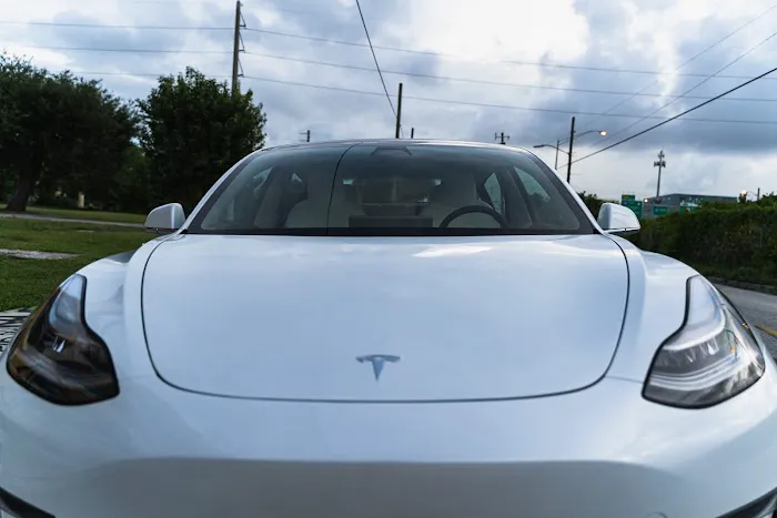 Tesla Rental - Centaur Picture 10
