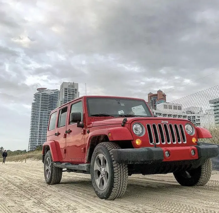 Miami Convertibles Car Rental Downtown / Port of Miami Picture 4