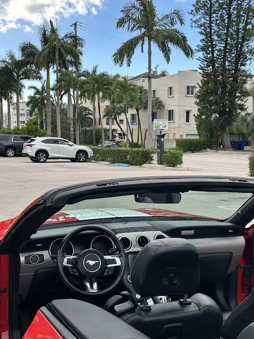 Miami Convertibles Car Rental Downtown / Port of Miami Picture 10