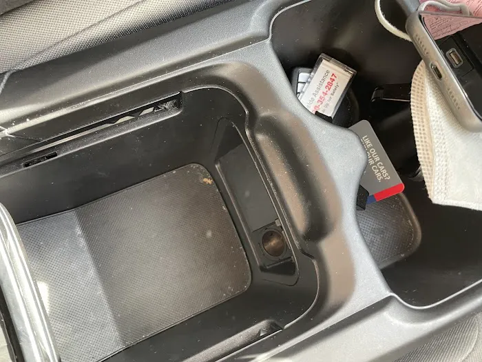 Avis Car Rental Picture 9