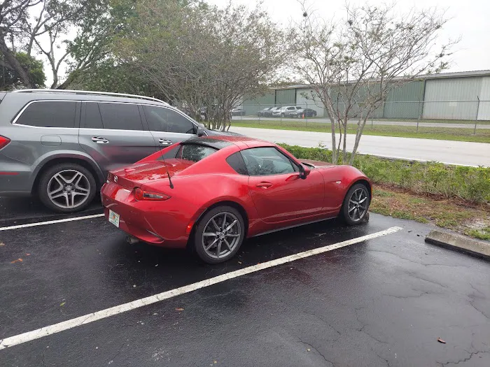Enterprise Rent-A-Car Picture 3