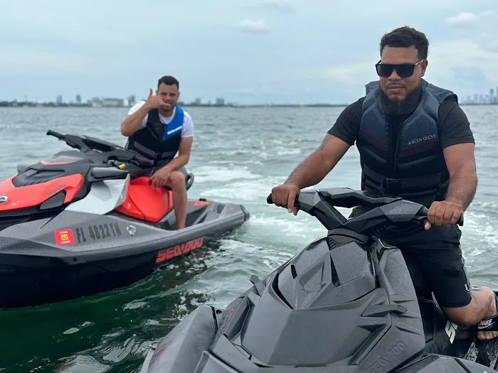 South Beach Slingshot Rentals LLC Picture 2