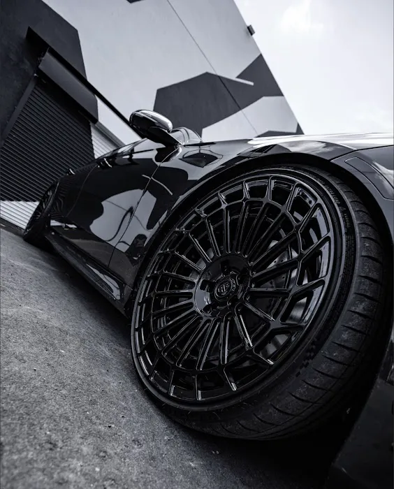 Luxe & Speed Inc Picture 9