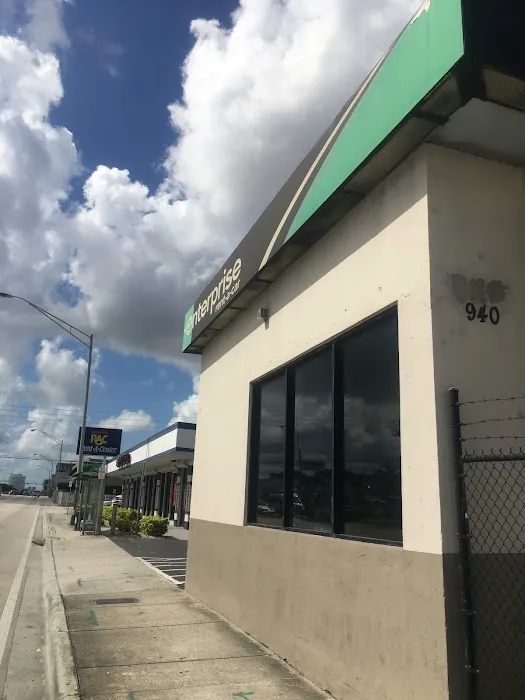 Enterprise Rent-A-Car Picture 8