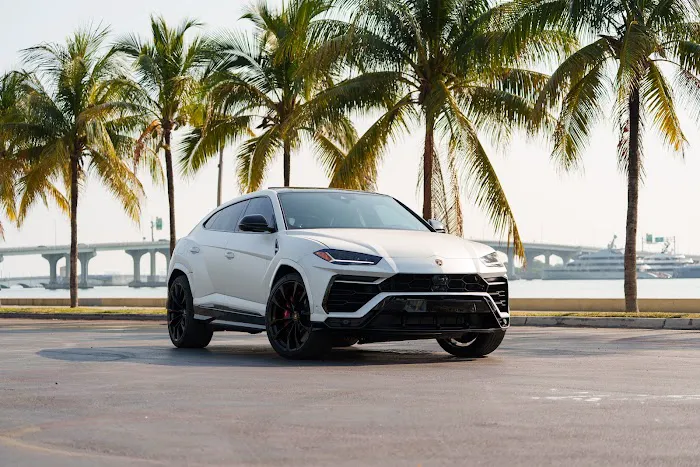 True X Miami | Exotic Car Rental Picture 5