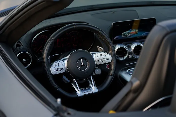 True X Miami | Exotic Car Rental Picture 8