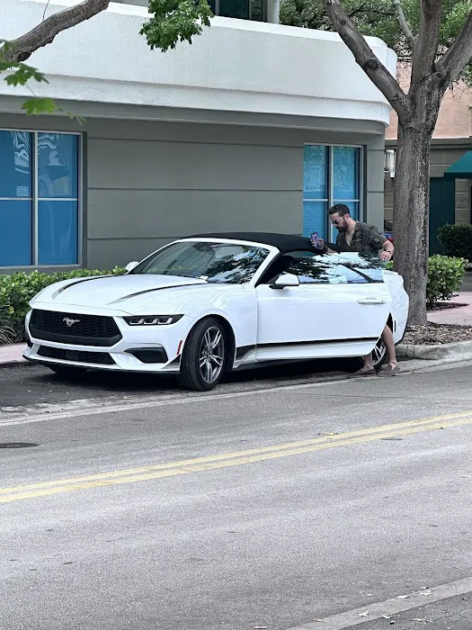 Royal Rent-a-car Picture 1