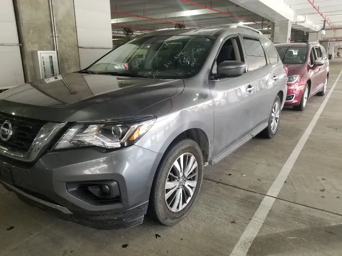 Signature Rent A Car,inc Picture 4