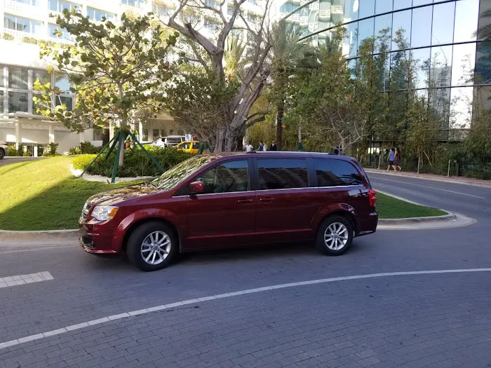 Signature Rent A Car,inc Picture 6