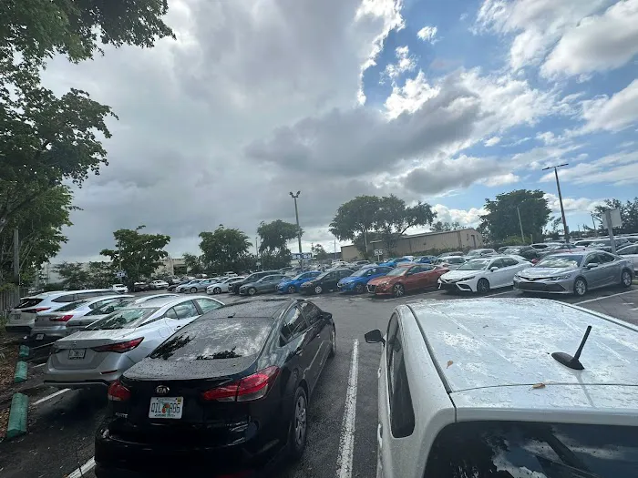 COLUSA RENT A CAR Picture 6
