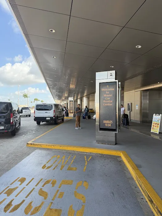 America Car Rental Picture 2