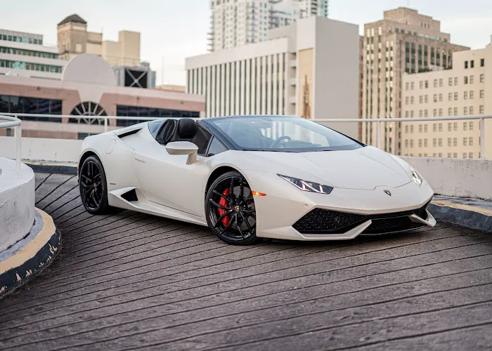 Miami Exotic Car Rental Picture 3