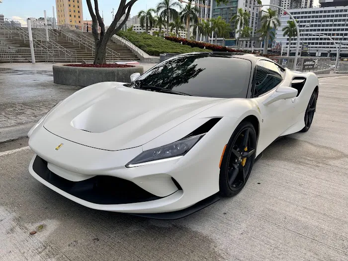 Miami Exotic Car Rental Picture 4