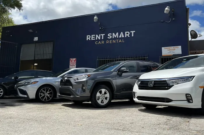 Rent Smart Car Rental | Alquiler de autos Miami Picture 5
