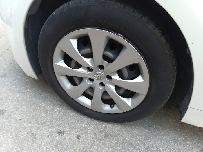 HDC Rent a Car Picture 7