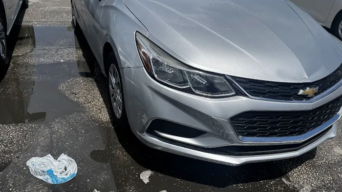 MLC Rent Cars Picture 4