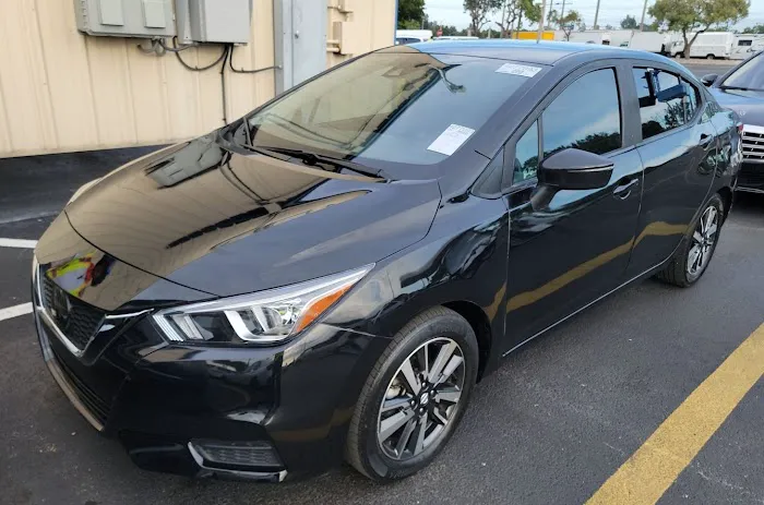 MLC Rent Cars Picture 5