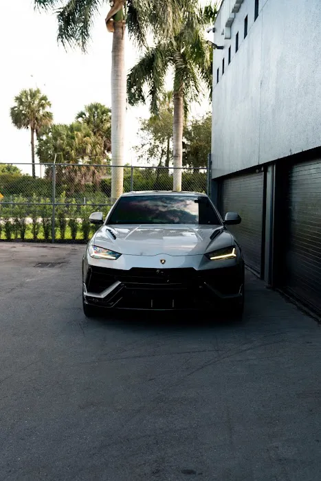 mph club | Exotic Car Rental Miami Gardens Picture 7
