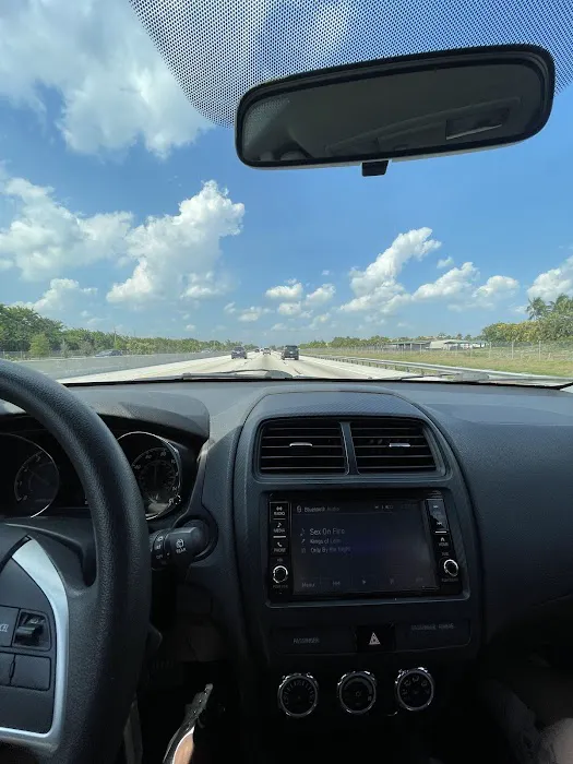 π AZ Car Rental - Miami Picture 7