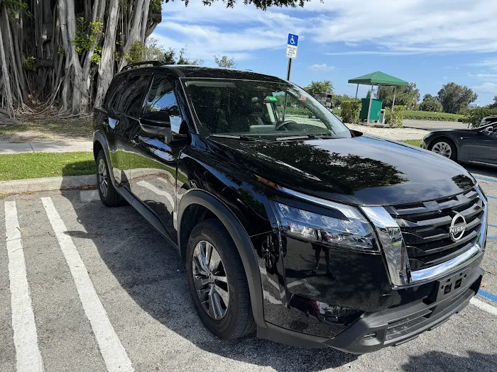 Priceless Car Rental Picture 9