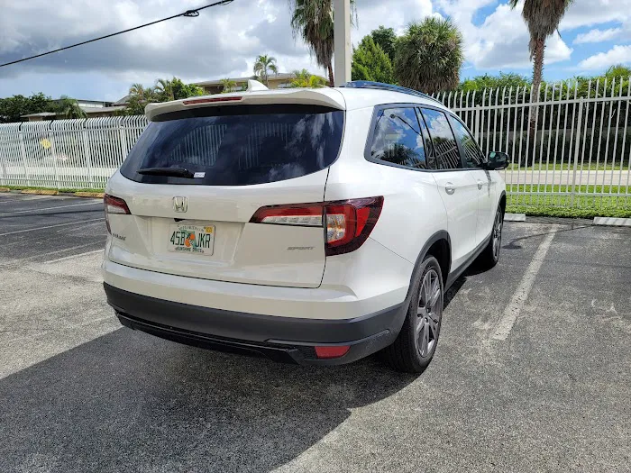 OC Car Rental Picture 4