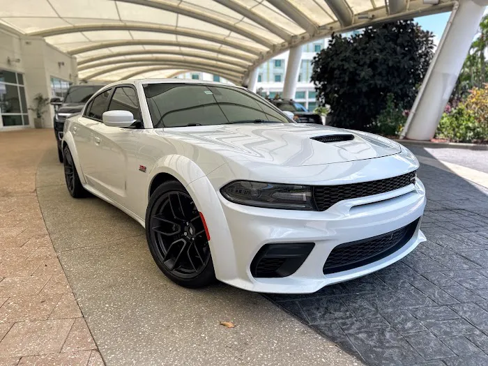 Movez Car Rental Picture 9