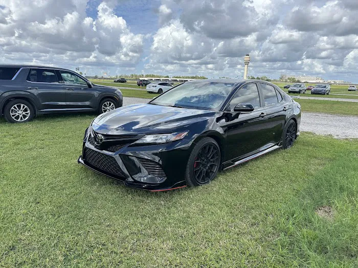 Movez Car Rental Picture 10