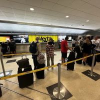 Hertz Car Rental ico