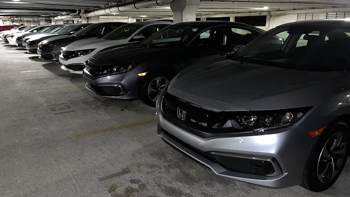 JC CAR RENTAL Picture 10