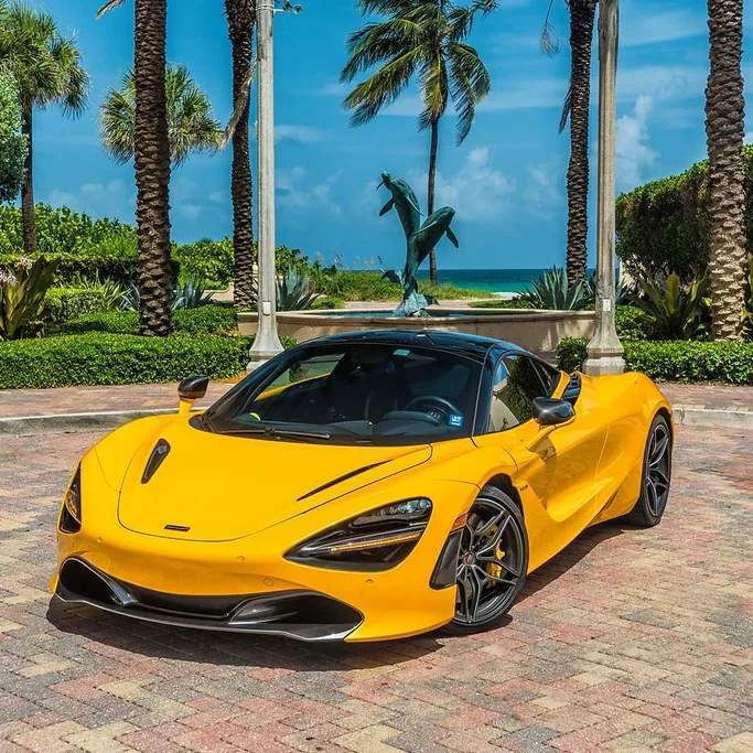 Car Cruiser - Luxury Car Rentals Picture 3