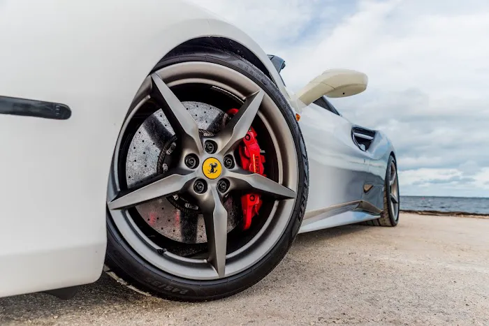 Luxury Miami Car Rentals Picture 9