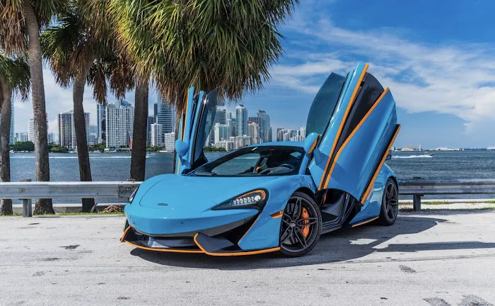 Luxury Miami Car Rentals Picture 10