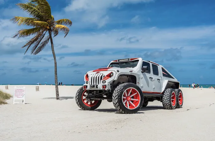 Luxury Miami Car Rentals Picture 7