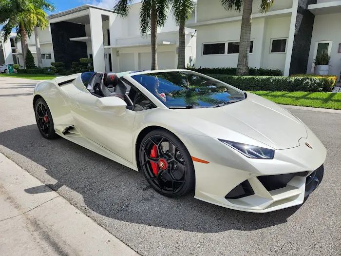 Supreme Rent A Car Picture 6