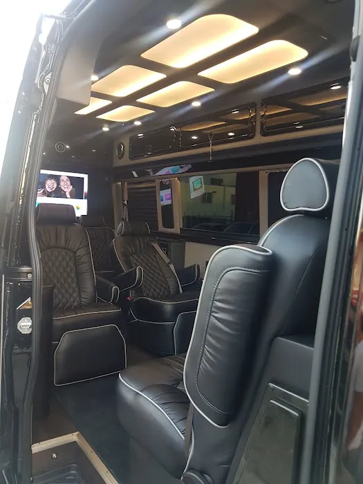 Supreme Rent A Car Picture 10