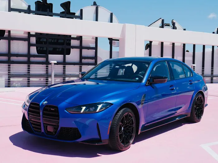 Veloce Lux Miami Picture 3