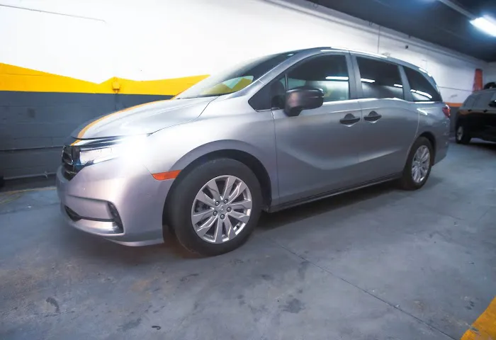 Dash Rent a Car Picture 4