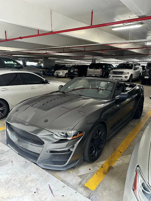 VC USA Rent-A-Car Picture 1