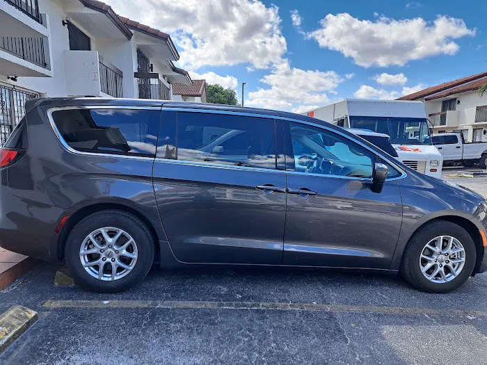Enterprise Rent-A-Car Picture 4