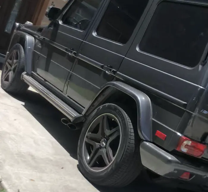 JM Lux Cars Picture 2