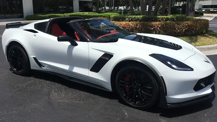 Miami Luxury Auto Rent Picture 3