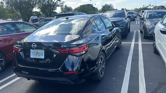 Ideal Rent a Car Picture 3