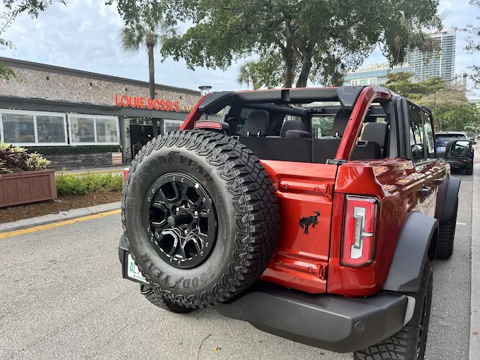 BEXT USA Miami Branch - Premium Jeep & Bronco's Rental Picture 5