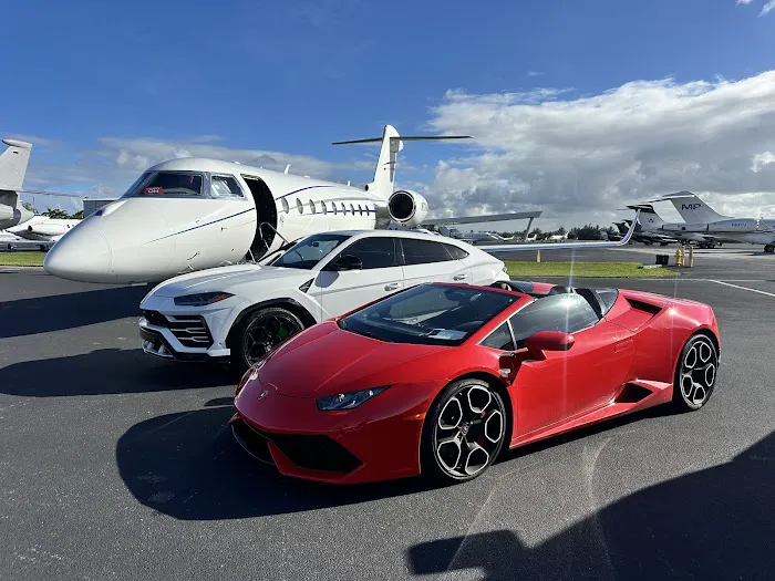 South Beach Exotic Rentals Picture 3