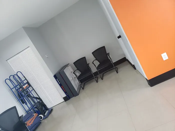 Avis Car Rental Picture 1