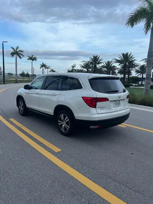 Miami Renta Car Picture 8