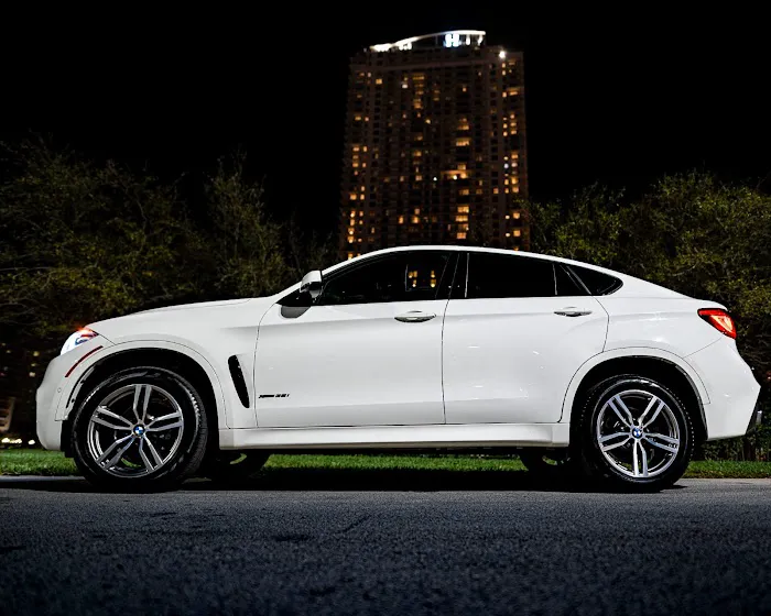 True Luxury Cars Picture 6