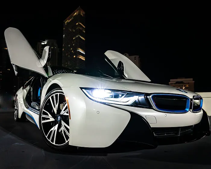 True Luxury Cars Picture 4