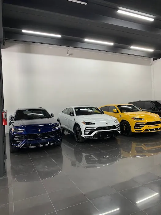 HH Management Rental Cars Picture 10